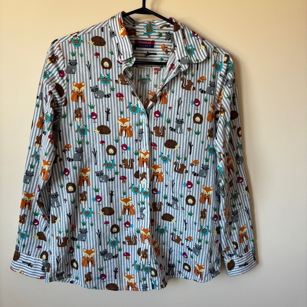 Teacher Shirt Artwork Women’s Fun Animal Patterned Button Down Shirt sz M